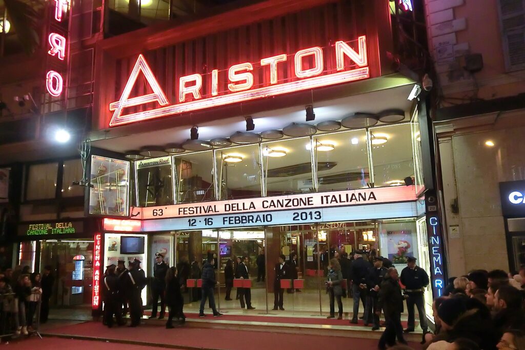 Il Teatro Ariston di Sanremo dove si svolge il celebre Festival della Canzone Italiana.